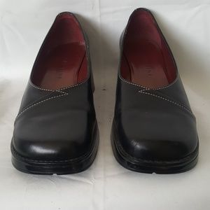 Gianni Bini black heels